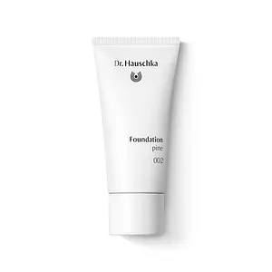 Hauschka Foundation 002 pine, 30 ml